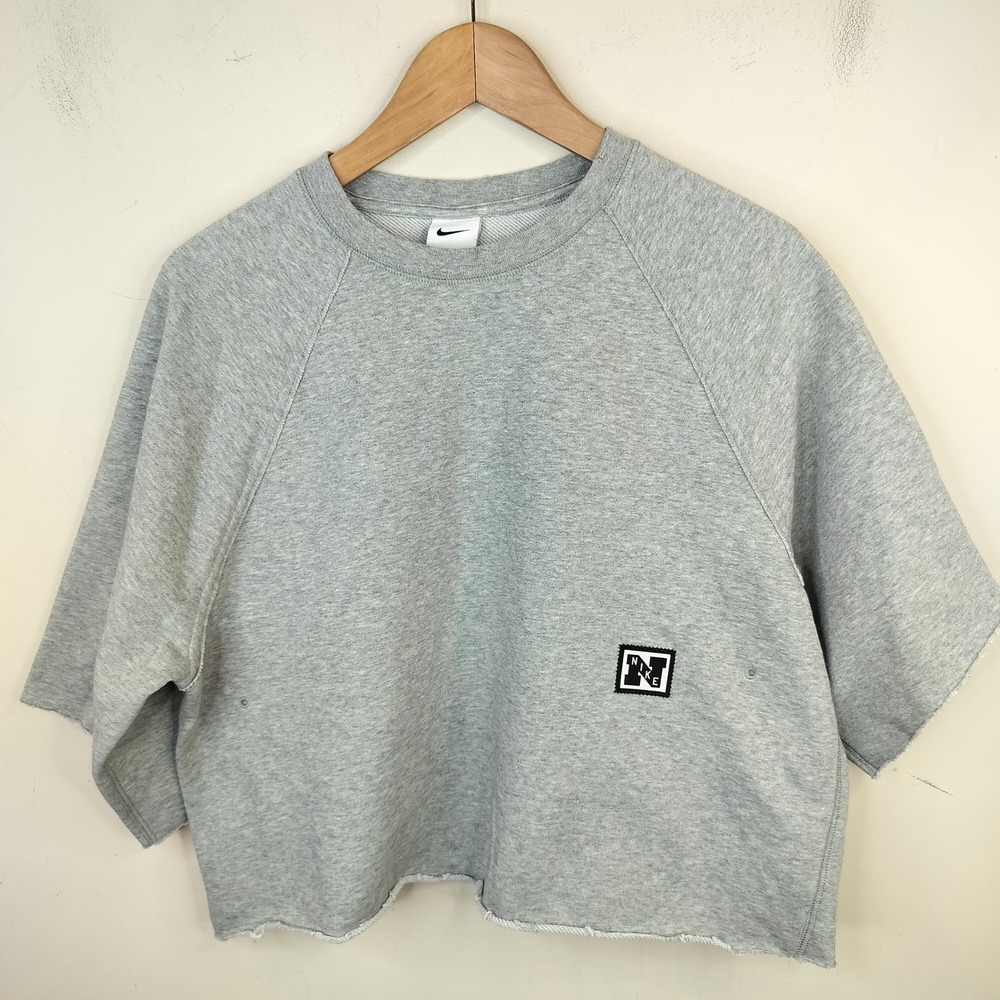 Nike Short Sleeve Sweatshirt Womens Small Raw Hem Cropped Athleisure Gray